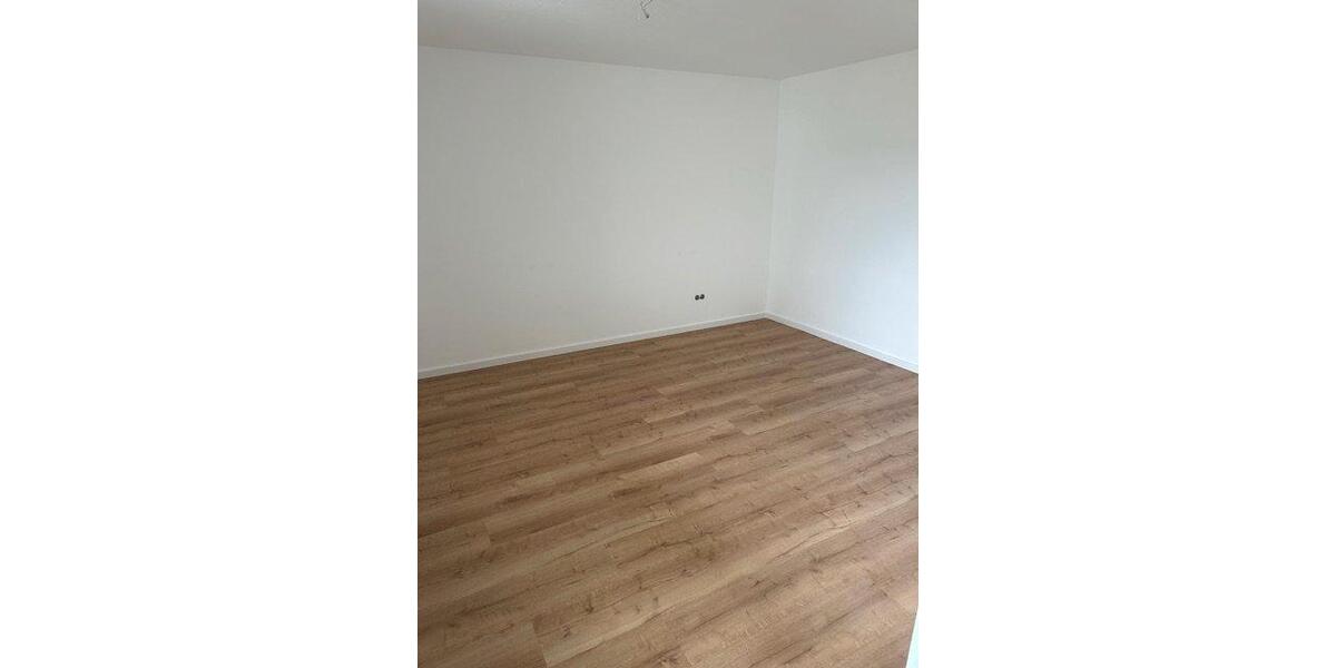 Etagenwohnung Weiden in der Oberpfalz - 2.5 Zimmer, 67 m&sup2;, 205.000&euro; | Angebot:26823788