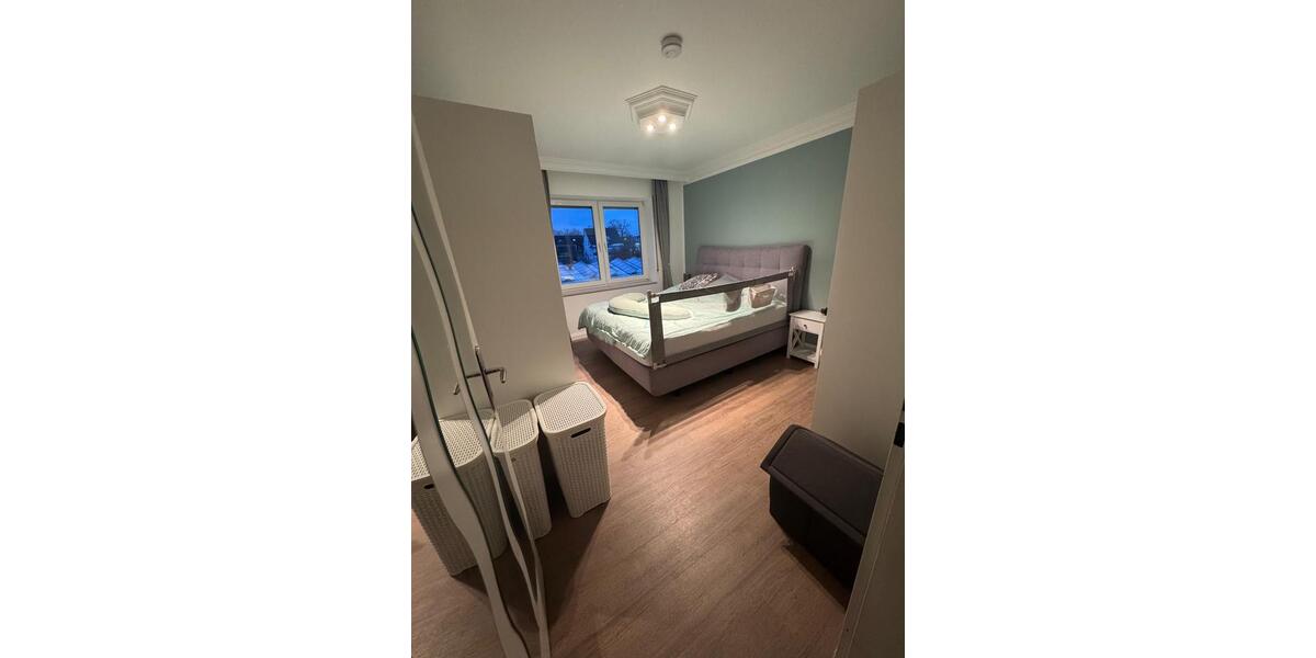 Etagenwohnung Hennef (Sieg) - 3 Zimmer, 75 m&sup2;, 289.000&euro; | Angebot:24307622