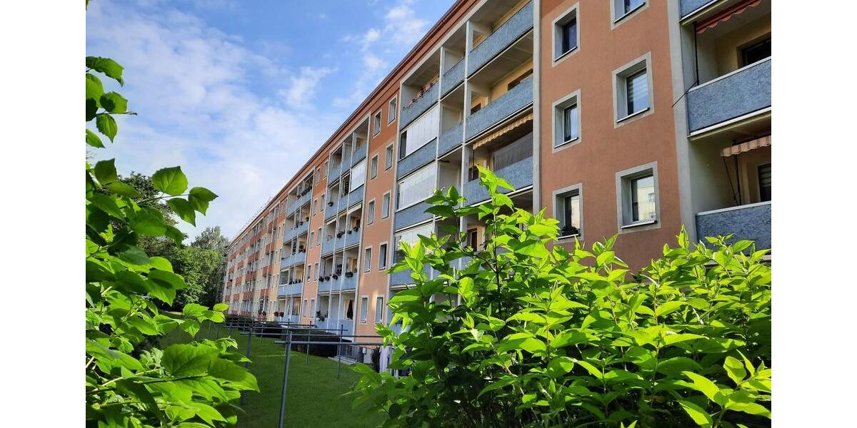 Dachgeschoßwohnung Ehrenfriedersdorf - 4 Zimmer, 80 m&sup2;, 480&euro; | Angebot:24616204