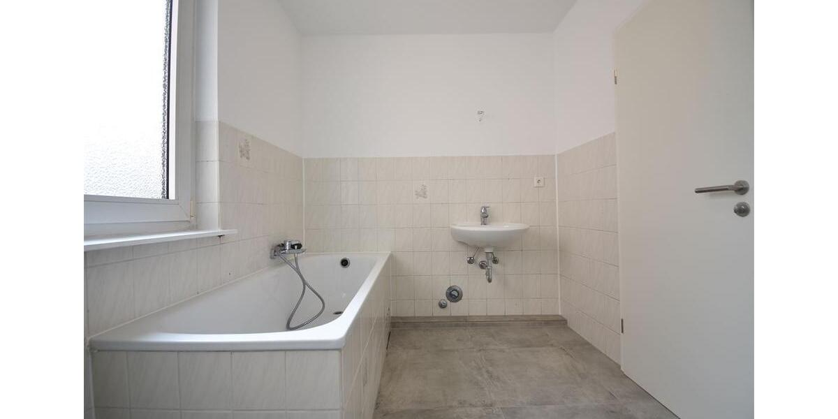 Etagenwohnung Duisburg Beeck - 5 Zimmer, 120 m&sup2;, 995&euro; | Angebot:24689415