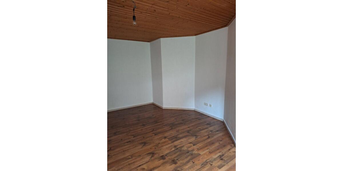 Etagenwohnung Schöningen - 2 Zimmer, 60 m&sup2;, 400&euro; | Angebot:26234874