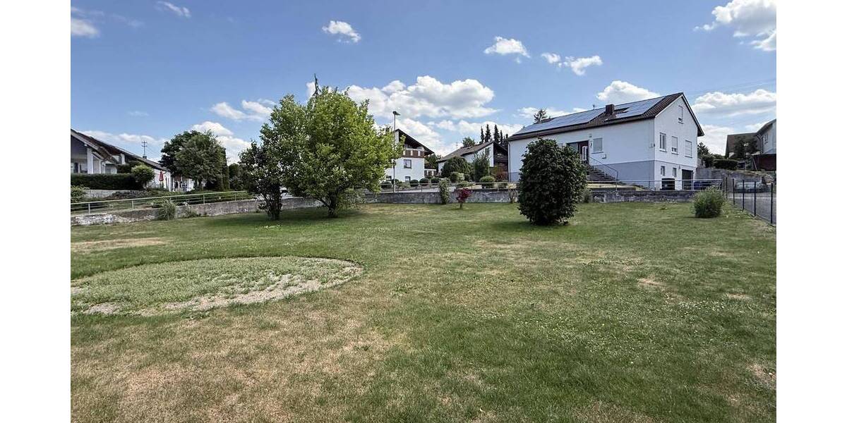 Mehrfamilienhaus, Wohnhaus Ertingen - 9 Zimmer, 208 m&sup2;, 399.000&euro; | Angebot:25701176