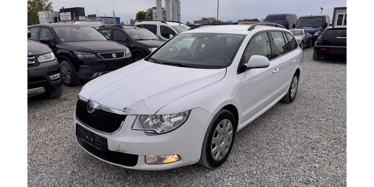 Skoda Superb 315.000 km 2.990 &euro; München 81829