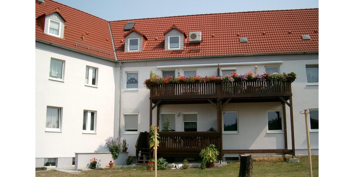 Dachgeschoßwohnung Elsteraue - 2 Zimmer, 60 m&sup2;, 360&euro; | Angebot:25965136