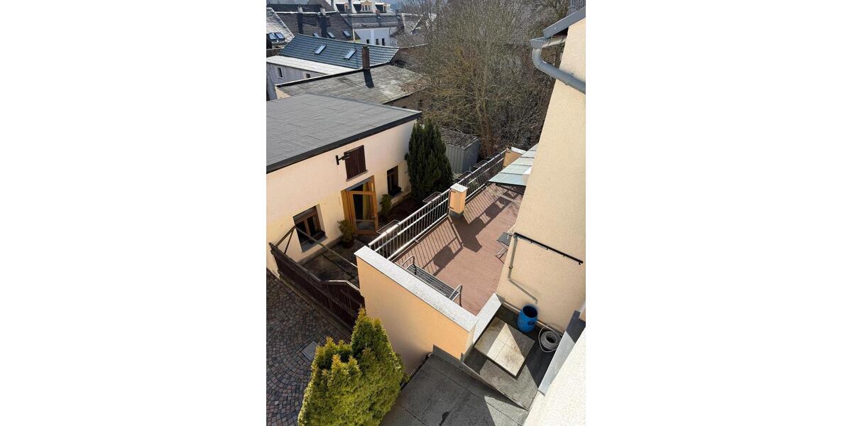 Doppelhaushälfte Treuen - 12 Zimmer, 150 m&sup2;, 180.000&euro; | Angebot:25656852