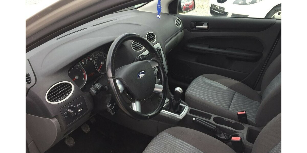 Ford Focus Ambiente,Alu,ESP,Klima, Tüv Neu! 198.000 km 2.900 &euro; Himmelkron 95502