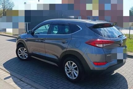 Hyundai TUCSON 191.000 km 12.200 &euro; Zarrentin 19246