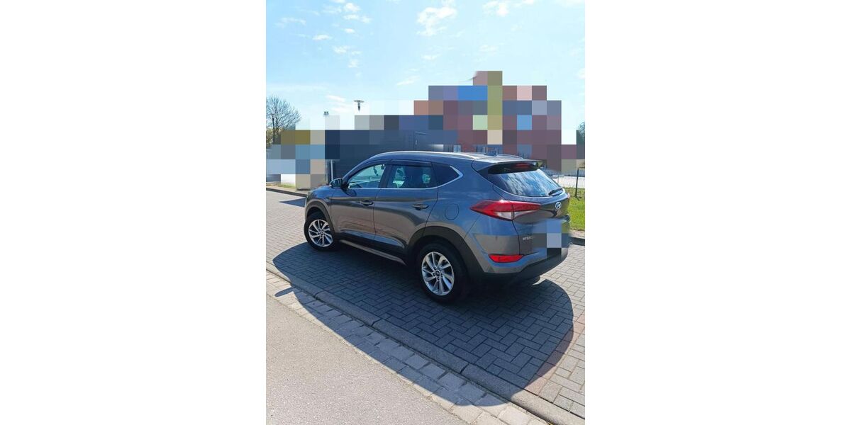 Hyundai TUCSON 191.000 km 12.200 &euro; Zarrentin 19246