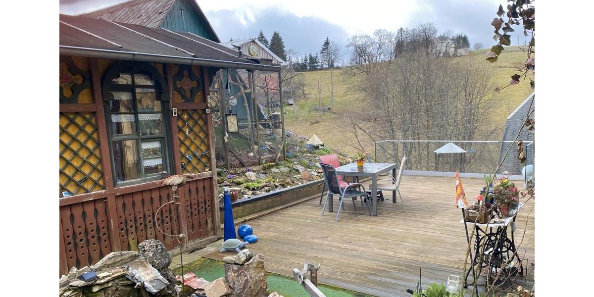Einfamilienhaus Neuhaus am Rennweg - 10 Zimmer, 147 m&sup2;, 120.000&euro; | Angebot:26620956