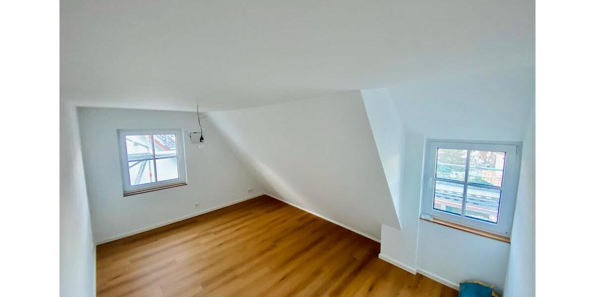 Dachgeschoßwohnung Kernen im Remstal - 3 Zimmer, 60 m&sup2;, 1.000&euro; | Angebot:24756203