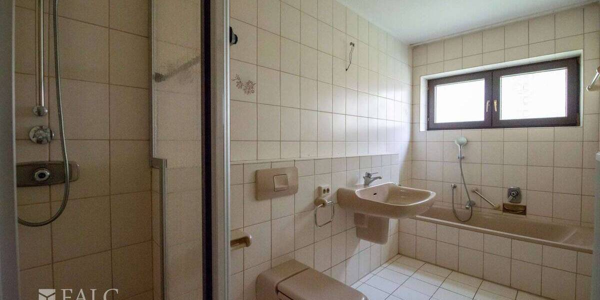 Mehrfamilienhaus, Wohnhaus Pleinfeld - 8 Zimmer, 237 m&sup2;, 480.000&euro; | Angebot:26787560