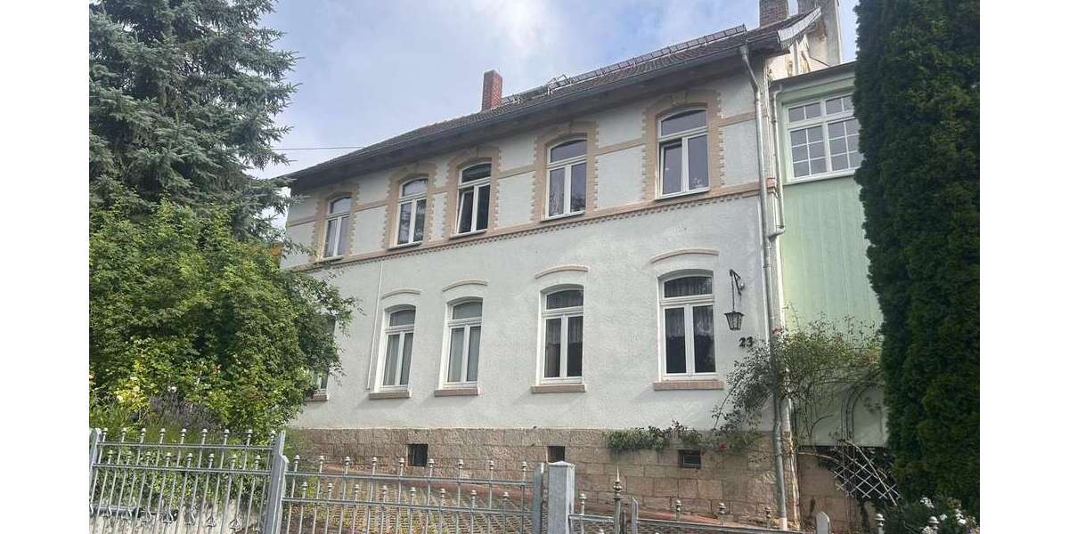 Einfamilienhaus Bad Kösen Bad Kösen - 10 Zimmer, 210 m&sup2;, 350.000&euro; | Angebot:25373517