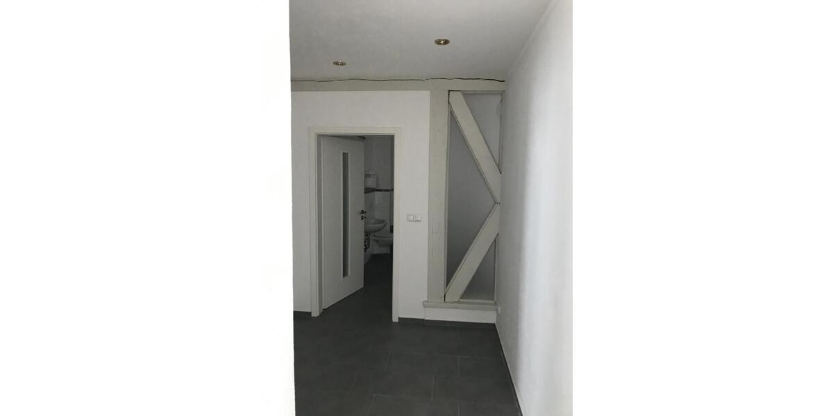 Erdgeschoßwohnung Gräfenhainichen - 3 Zimmer, 82 m&sup2;, 850&euro; | Angebot:25997761