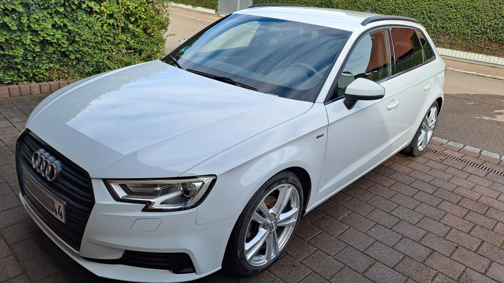 Audi A3 98.000 km 16.900 &euro; Berg im Gau 86562