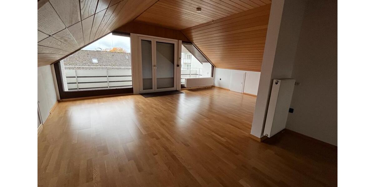 Dachgeschoßwohnung 60 qm Detmold-Diestelbruch 1 zimmer