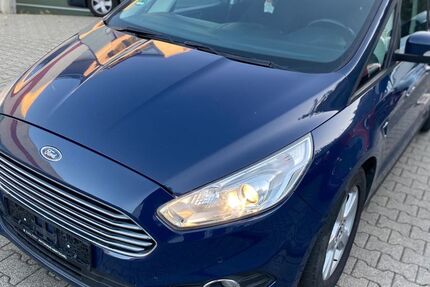 Ford S-Max 159.300 km 9.300 &euro; Bad Homburg 61348