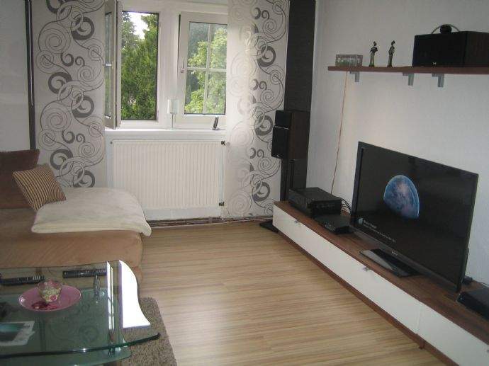 Geräumiges Stadthaus (Altbau) mit 3 Wohnungen und 2 Garagen in stadtnaher Wohnlage in Bünde-Ennigloh 1 zimmer