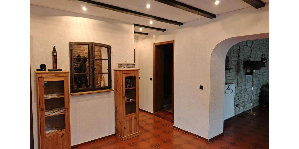 Mehrfamilienhaus, Wohnhaus Warstein - 10 Zimmer, 259 m&sup2;, 180.000&euro; | Angebot:27120014