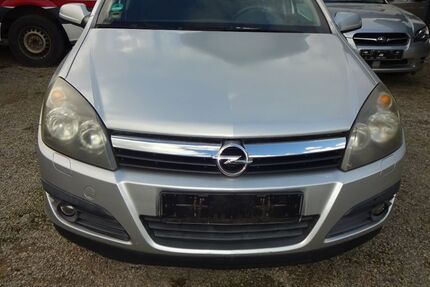 Opel Astra 165.000 km 1.450 € Mömbris 63776