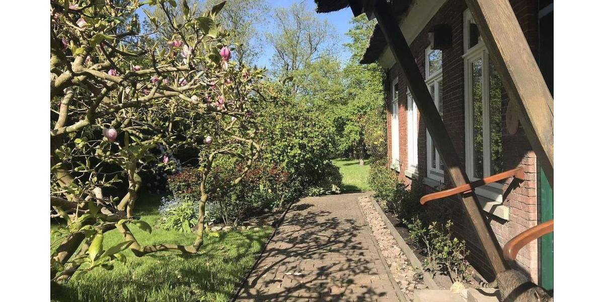 Großzügiges Anwesen unter Reet mit großem parkähnlichem Grundstück - vielseitig nutzbar. 1 zimmer