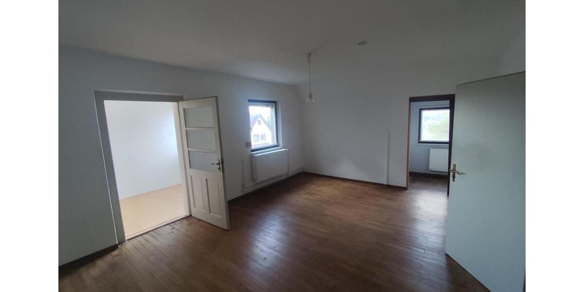 Einfamilienhaus Birkenfeld - 7 Zimmer, 170 m&sup2;, 1.250&euro; | Angebot:25403009