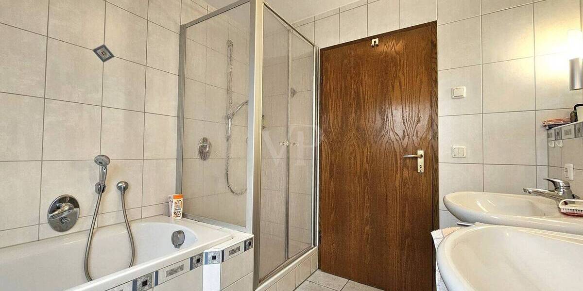 Doppelhaushälfte Ansbach - 8 Zimmer, 150 m&sup2;, 469.000&euro; | Angebot:26106506