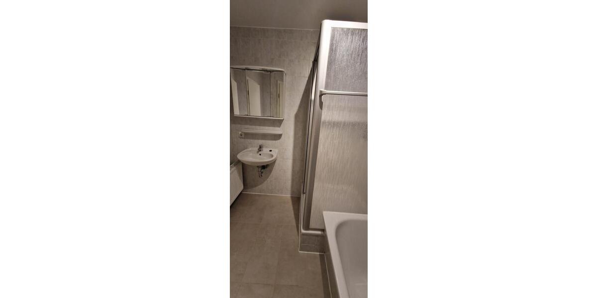 Etagenwohnung Glauchau - 2 Zimmer, 58 m&sup2;, 315&euro; | Angebot:26676959