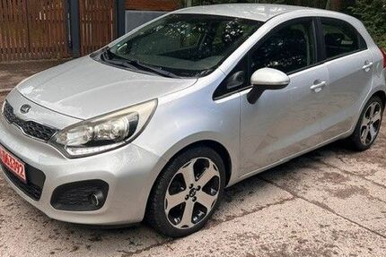 Kia Rio 160.000 km 4.600 &euro; München 81929