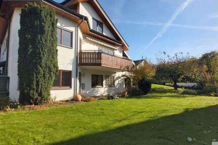 Haus zum Mieten in Herrenberg 2.400 € 200 m² 8 zimmer