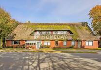 Unter Reet: Flexibel nutzbares MFH im Bauernhausstil | Tolle Ausstrahlung | Großes Grundstück