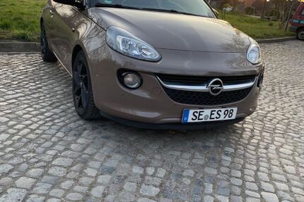 Opel Adam
