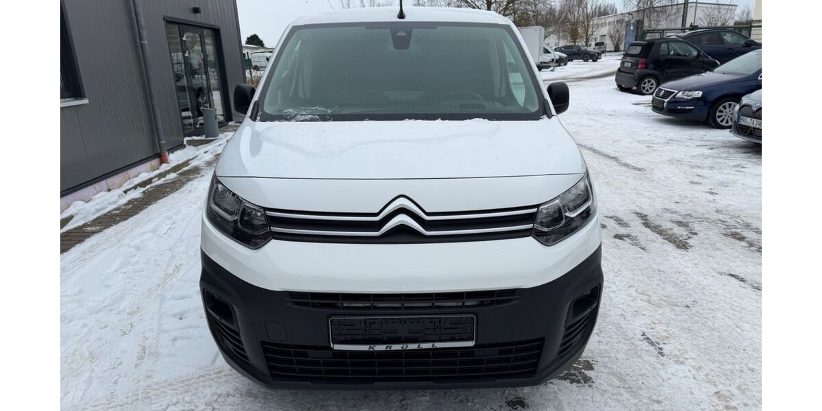 Citroen Berlingo 186.300 km 11.800 &euro; Kritzmov 18198