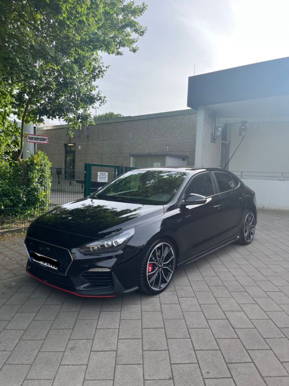 i30
