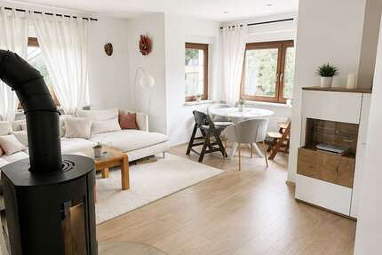Haus Lichtenstein - 5 Zimmer, 173 m&sup2;, 1.250&euro; | Angebot:27100913