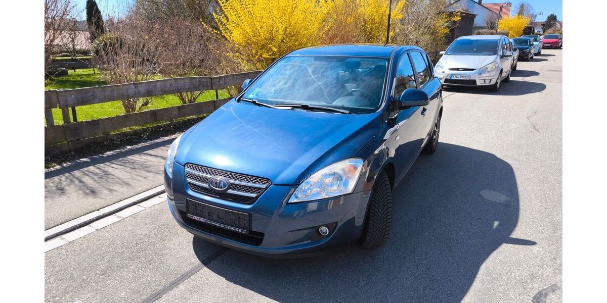 Kia ceed / Ceed 148.000 km 3.300 &euro; Stetten am kalten Markt 72510