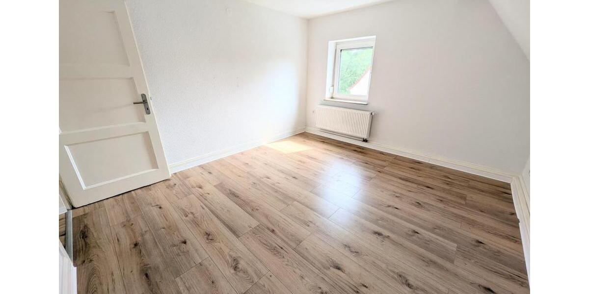 Dachgeschoßwohnung Marl Alt-Marl - 3 Zimmer, 68 m&sup2;, 480&euro; | Angebot:26498541