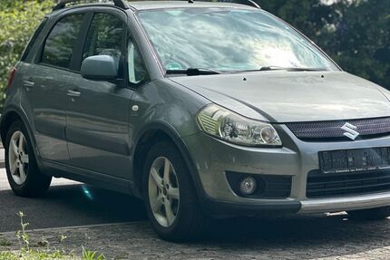 Suzuki SX4 200.000 km 3.300 &euro; Wiesbaden 65201