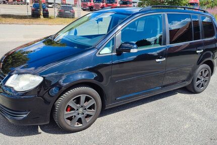 VW Touran 199.000 km 3.444 &euro; Harsefeld 21698