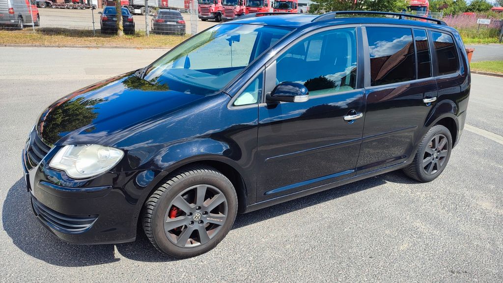 VW Touran 199.000 km 4.200 &euro; Harsefeld 21698