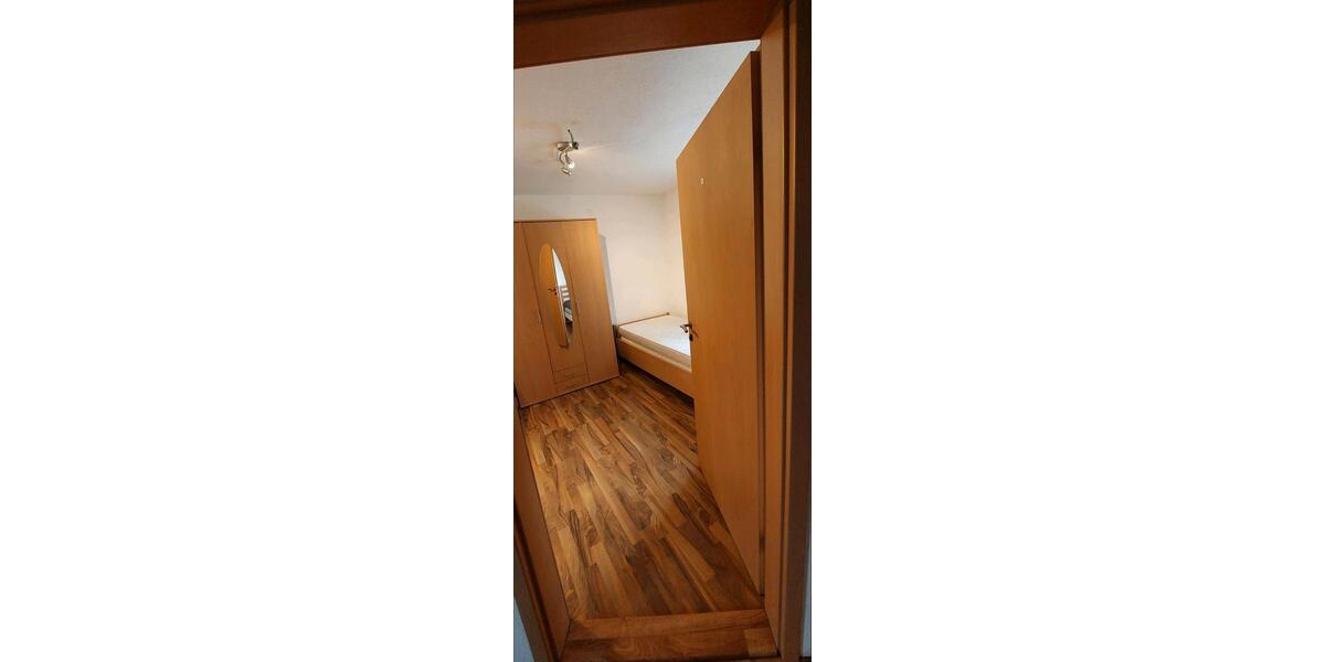 Etagenwohnung Backnang - 3 Zimmer, 85 m&sup2;, 350&euro; | Angebot:26305370