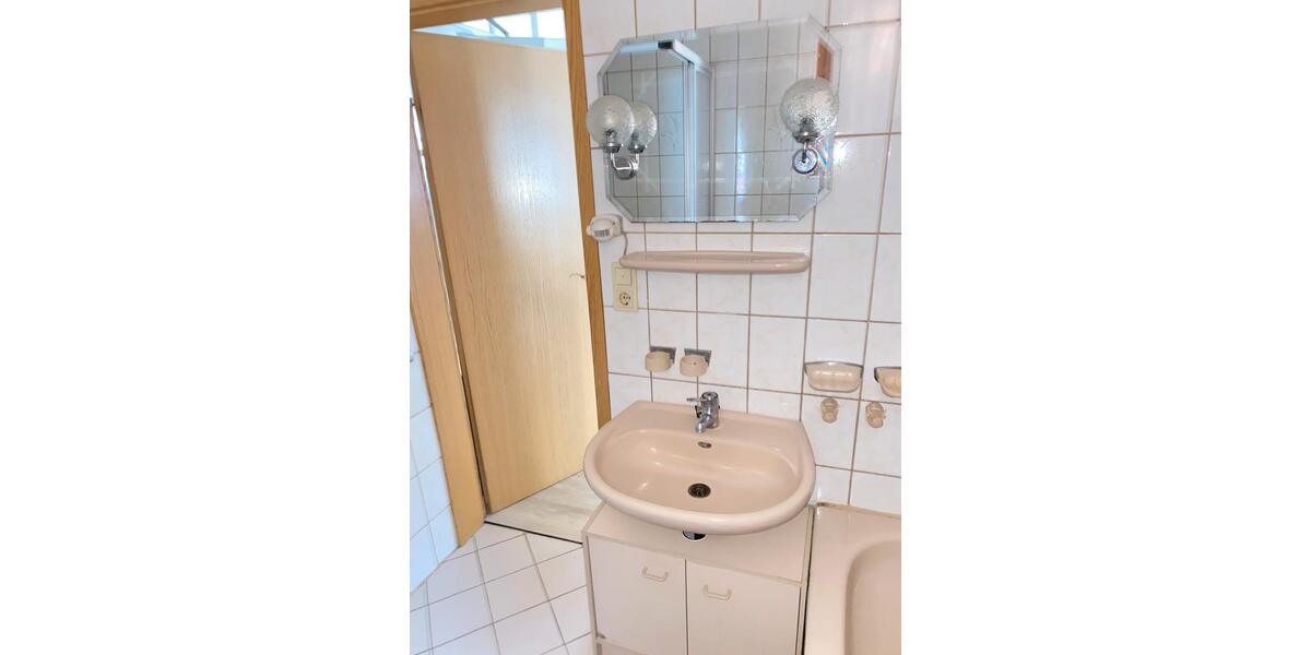 Etagenwohnung Bad Liebenstein - 2 Zimmer, 50 m&sup2;, 525&euro; | Angebot:25366124