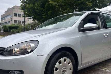 VW Golf 82.600 km 6.700 € Riemerling 85521