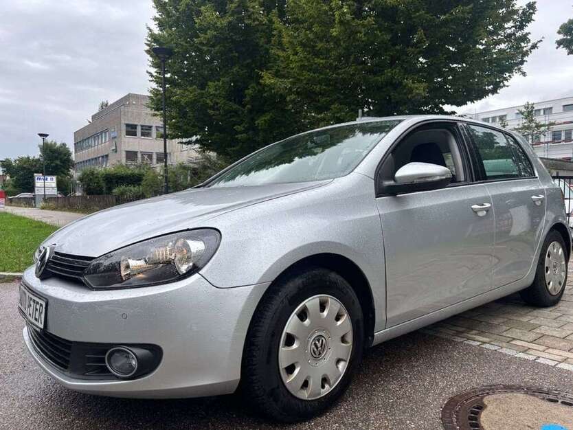 VW Golf 82.600 km 6.700 € Riemerling 85521