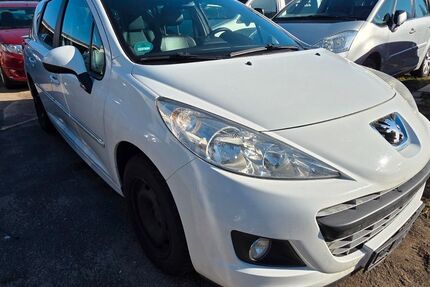 Peugeot 207 299.569 km 2.300 &euro; Lübeck 23568