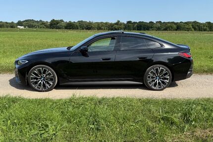 BMW i4 62.000 km 44.900 &euro; Mülheim 45481