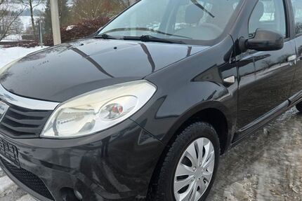 Dacia Sandero 280.000 km 2.500 &euro; Hildburghausen 98646