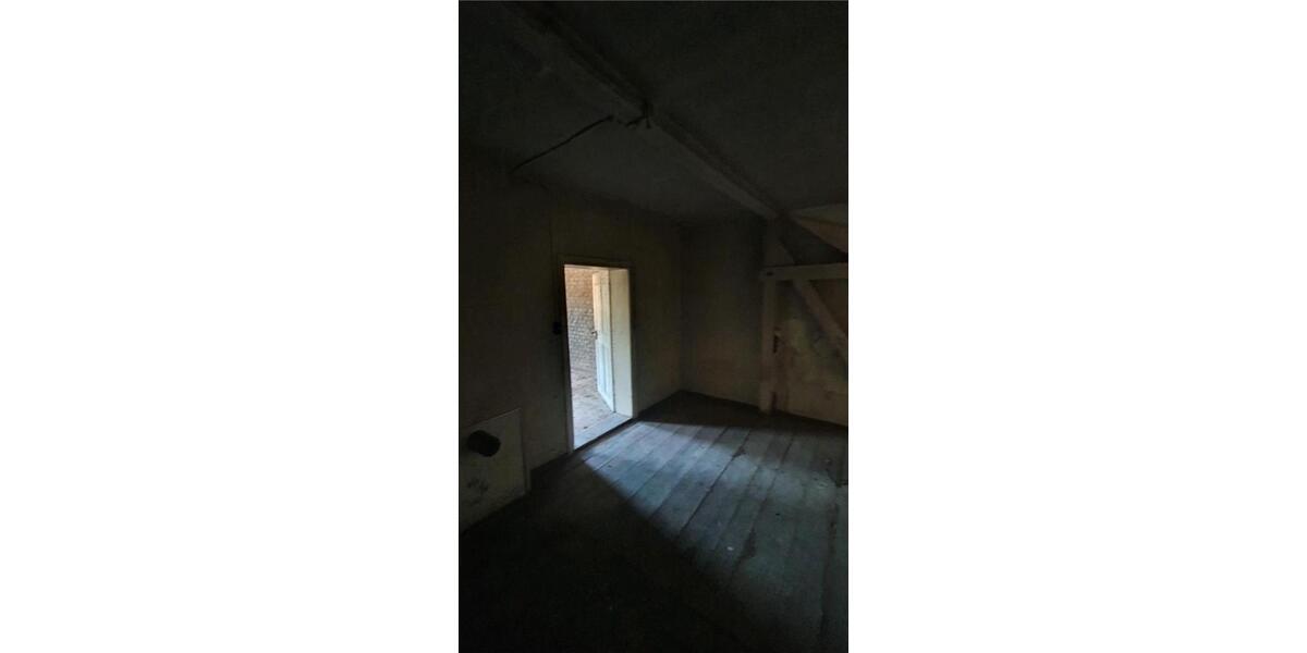 Reihenhaus Raguhn-Jeßnitz Jeßnitz (Anhalt) - 6 Zimmer, 100 m&sup2;, 40.000&euro; | Angebot:26537233