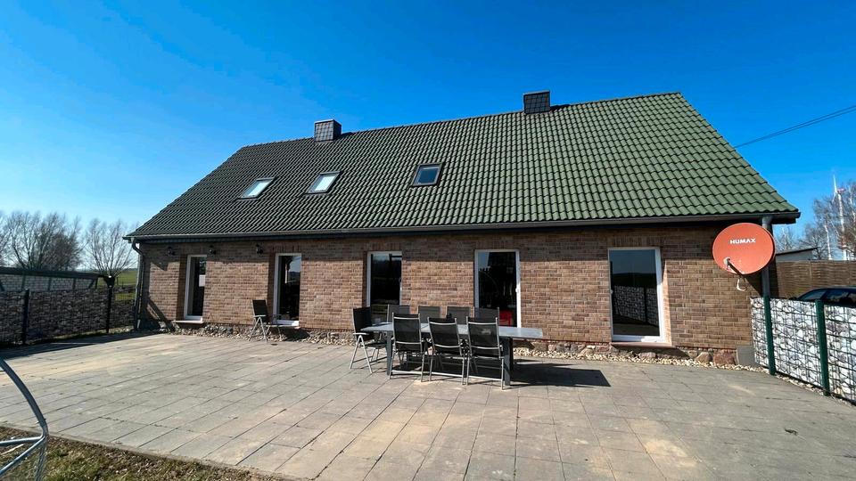 Einfamilienhaus Bützow - 7 Zimmer, 235 m&sup2;, 319.000&euro; | Angebot:26830785