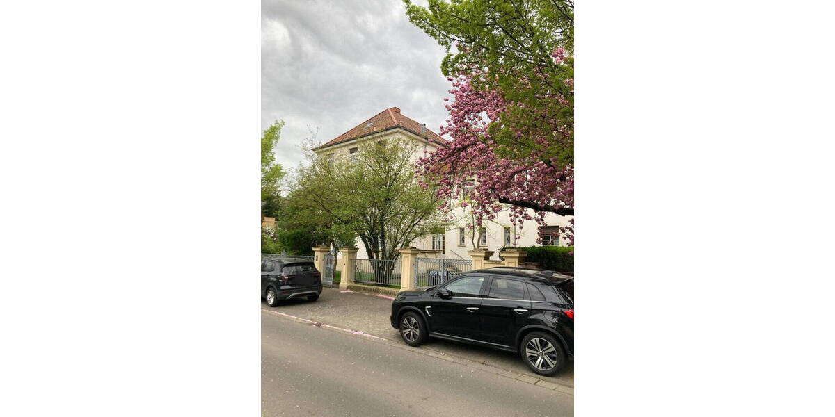 Etagenwohnung Ludwigshafen Süd - 2 Zimmer, 88 m&sup2;, 890&euro; | Angebot:26795270