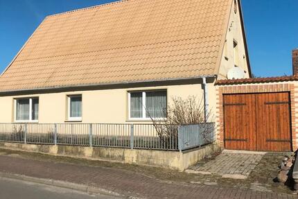 Haus Bergen auf Rügen - 4 Zimmer, 100 m&sup2;, 130.000&euro; | Angebot:27070750
